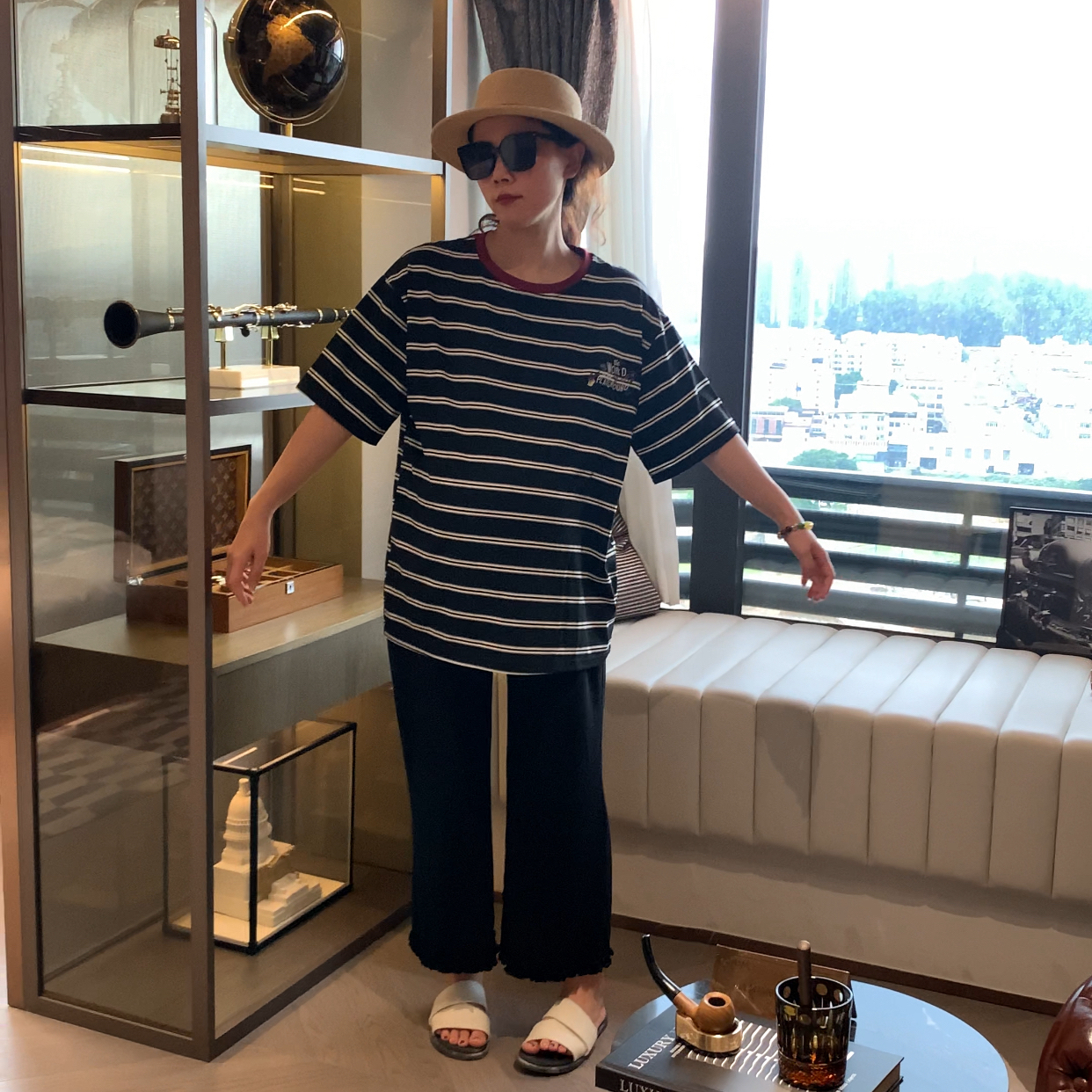 梨形穿搭穿的孕妇装夏季时尚休闲撞色条纹T恤宽松百搭短袖上衣