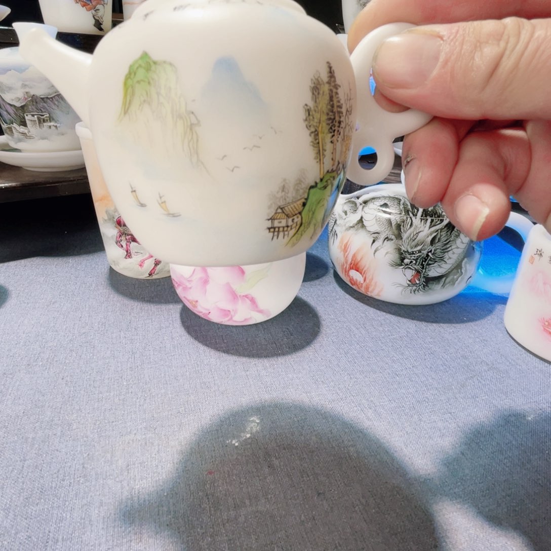 我在看书手绘画作品欣赏及收藏鉴赏为