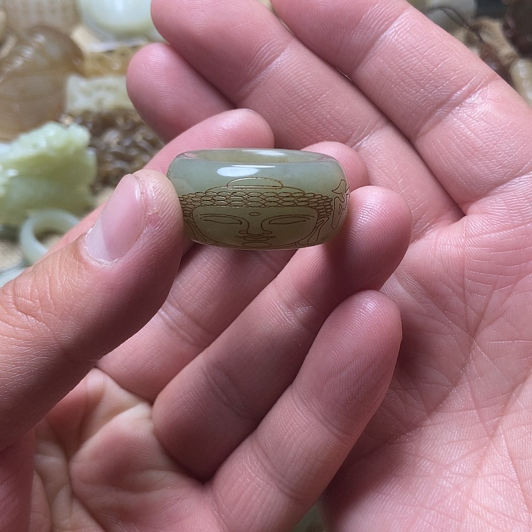 和田玉挂件未镶嵌煌