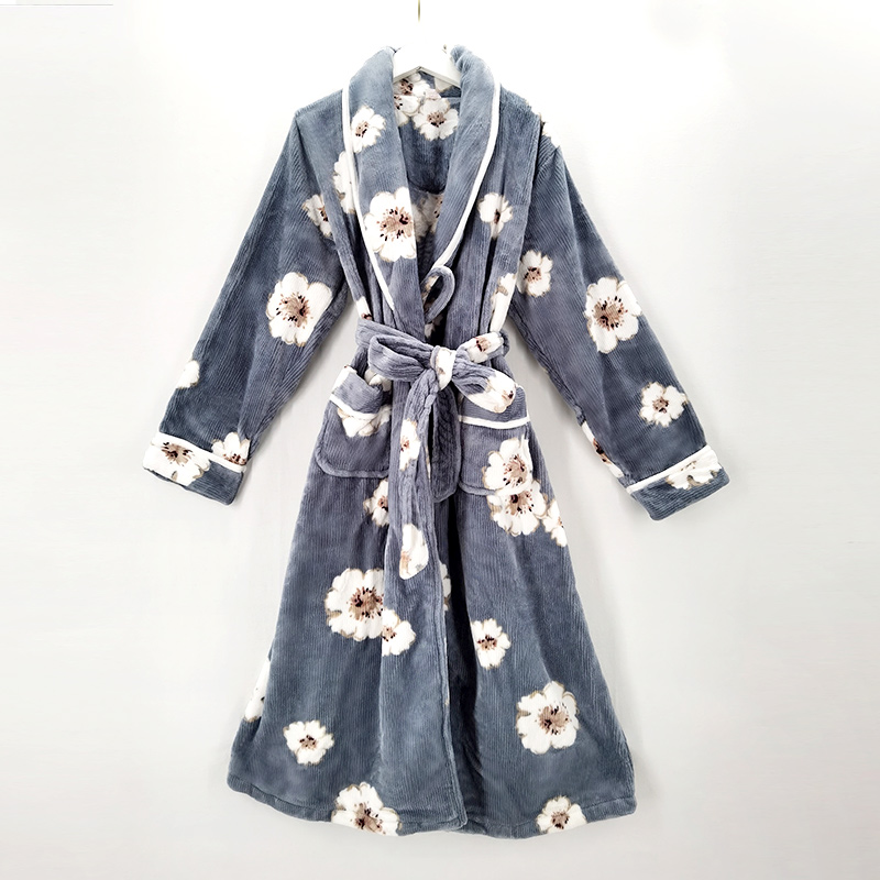 女士绒料印花袍L20601633