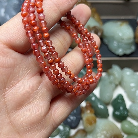 和田玉颈饰未镶嵌龍**人