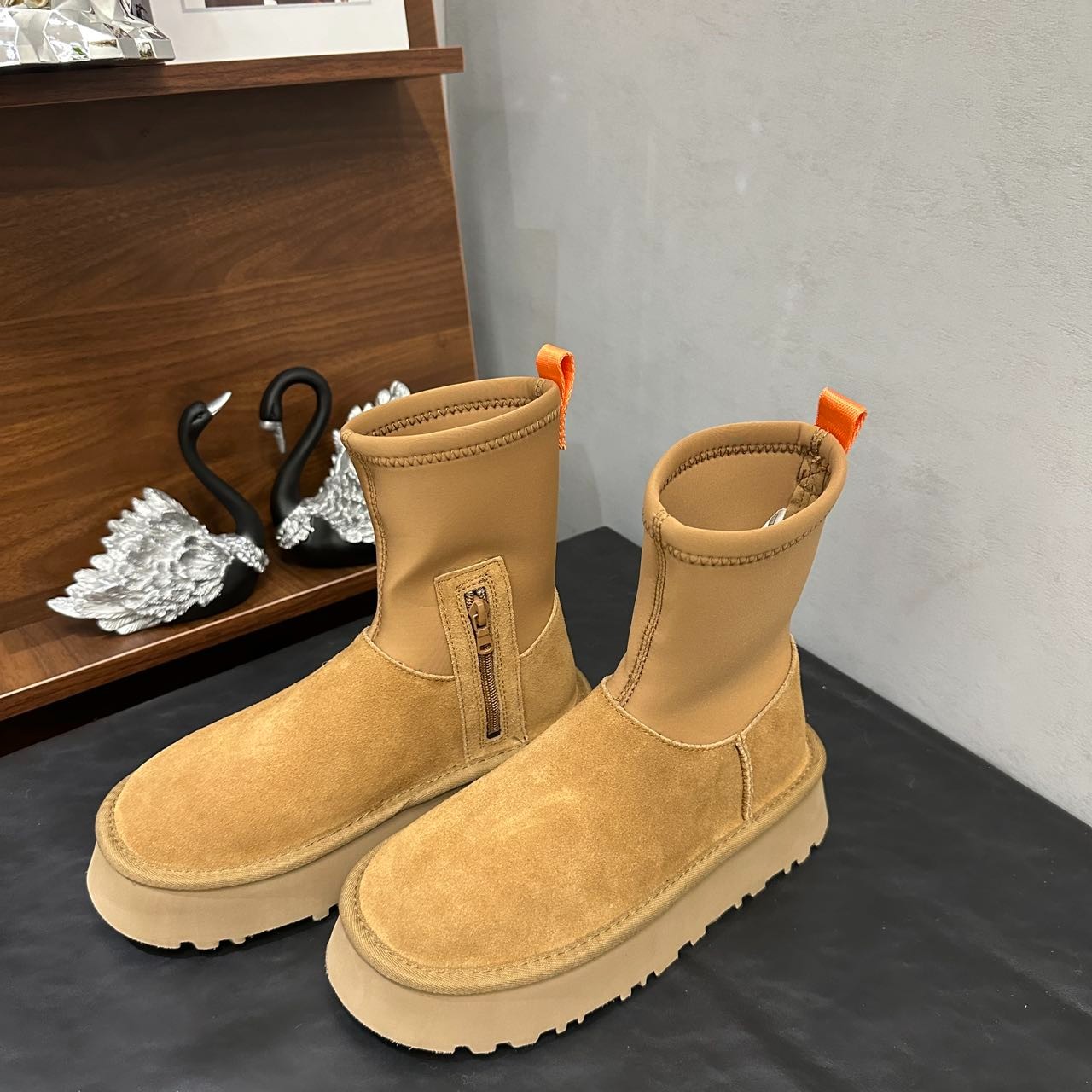 【铅笔靴】2025冬季新款时尚保暖中筒网红铅笔靴