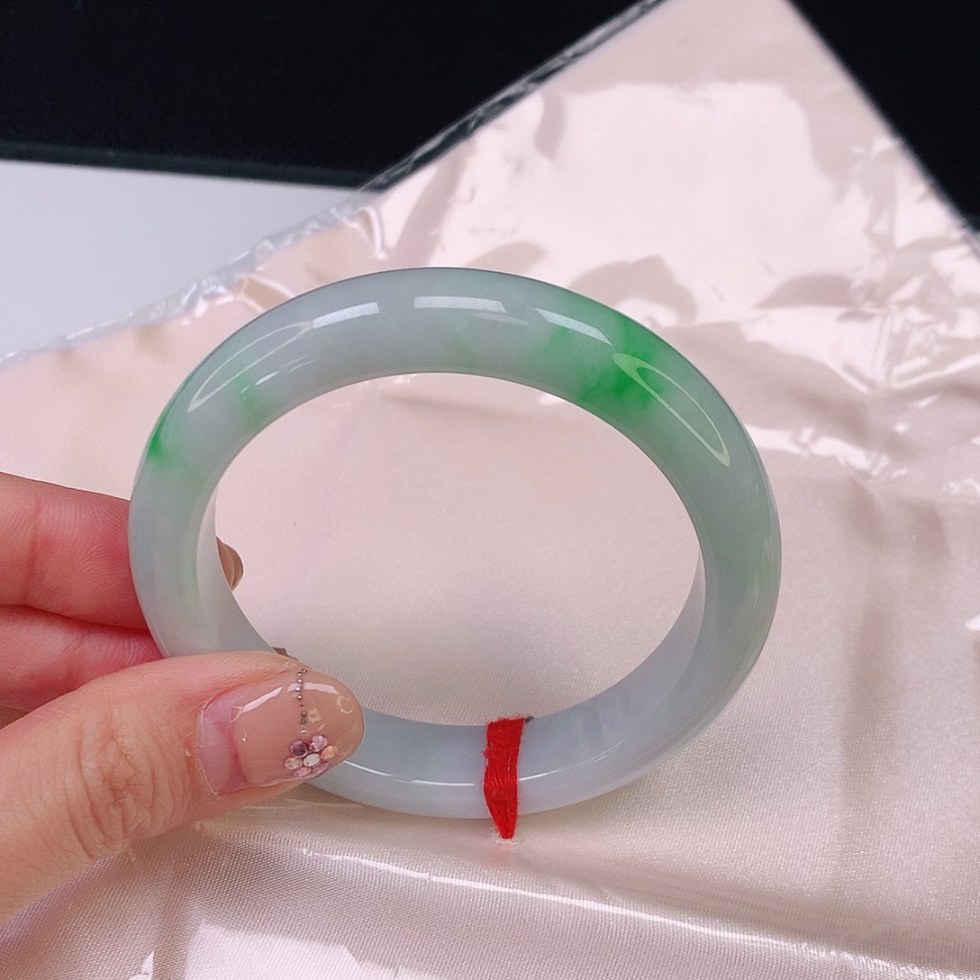 翡翠手镯未镶嵌天然翡翠A货067