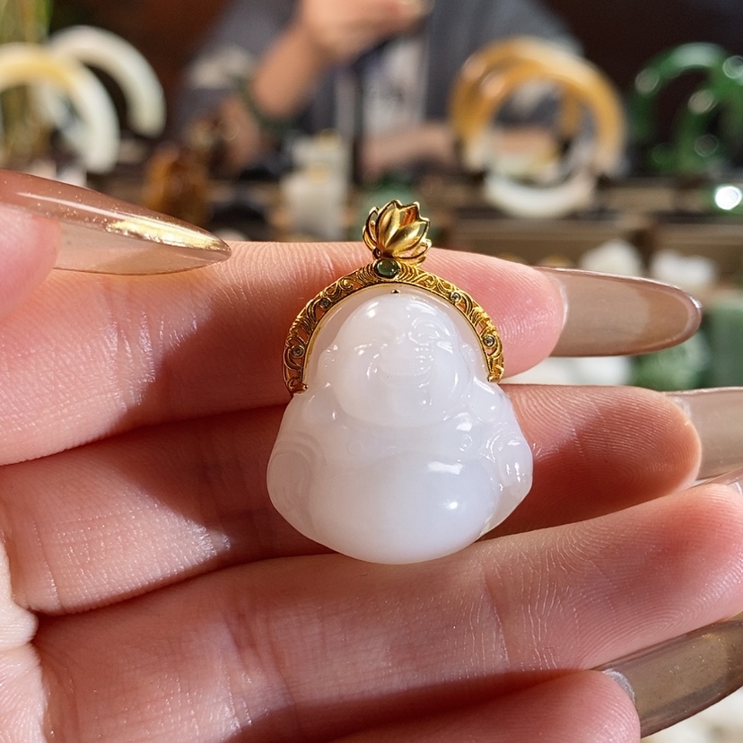 【闪购商品】和田玉吊坠18K金镶嵌