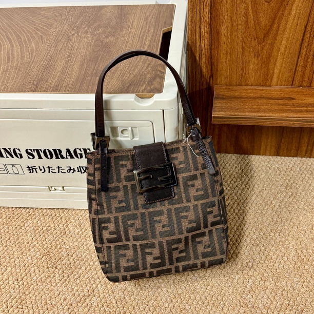 95新 FENDI/芬迪 CC/芬迪  单肩包