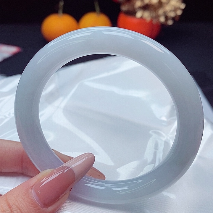 翡翠手镯未镶嵌57圈