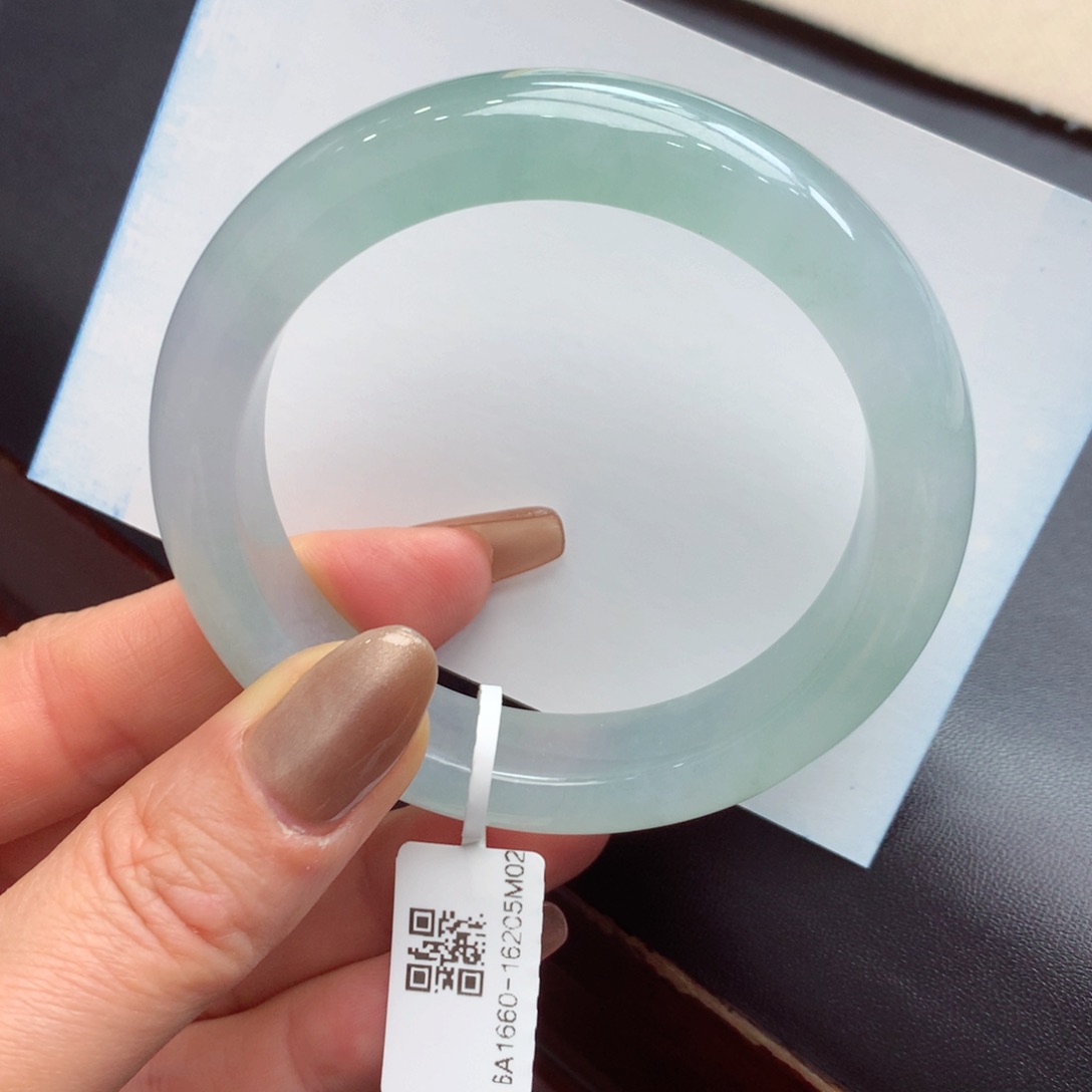 翡翠手镯未镶嵌缅甸翡翠手镯