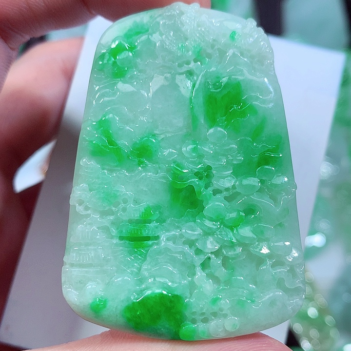 翡翠颈饰未镶嵌缅甸翡翠