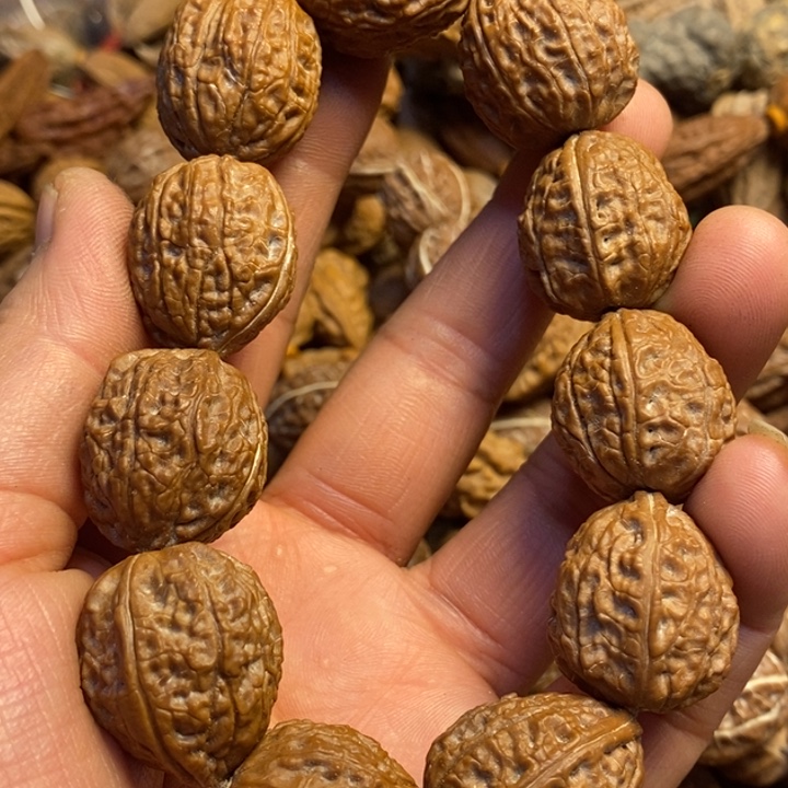 。***，文玩核桃吊坠东北特产37