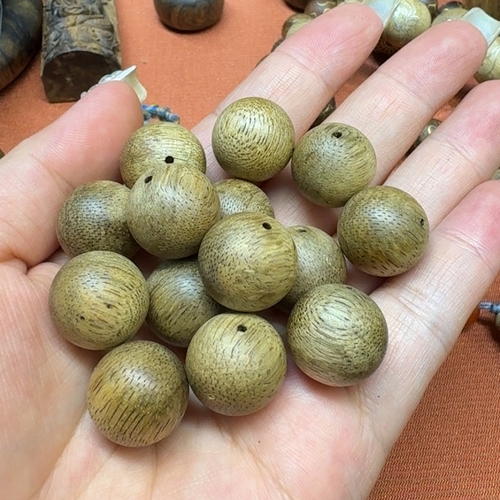 大叶紫檀（黑酸枝木类）