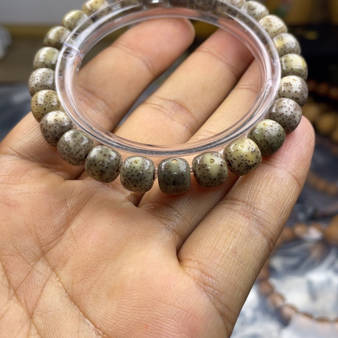 猴头核桃吊坠没事啊不