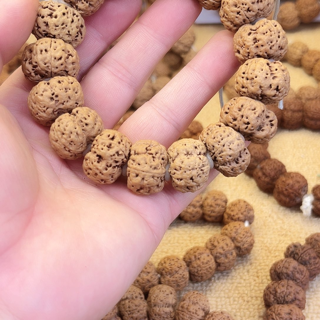 饮***歌金刚菩提吊坠四瓣