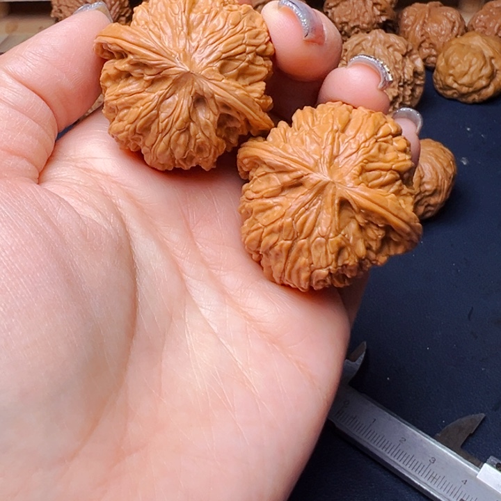 文玩核桃吊坠磨盘42