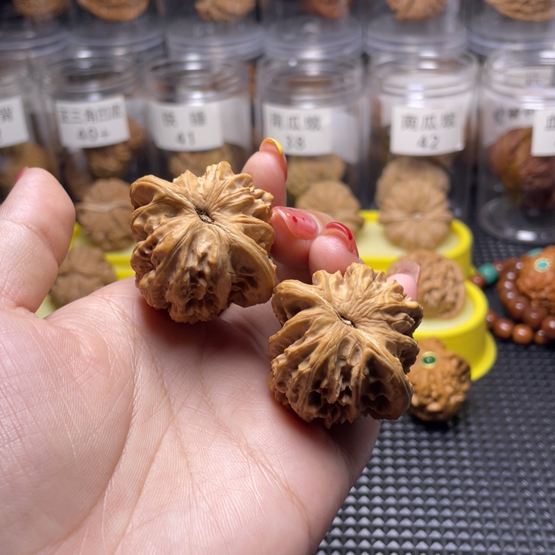 吊坠文玩核桃全品霞云岭狮子头