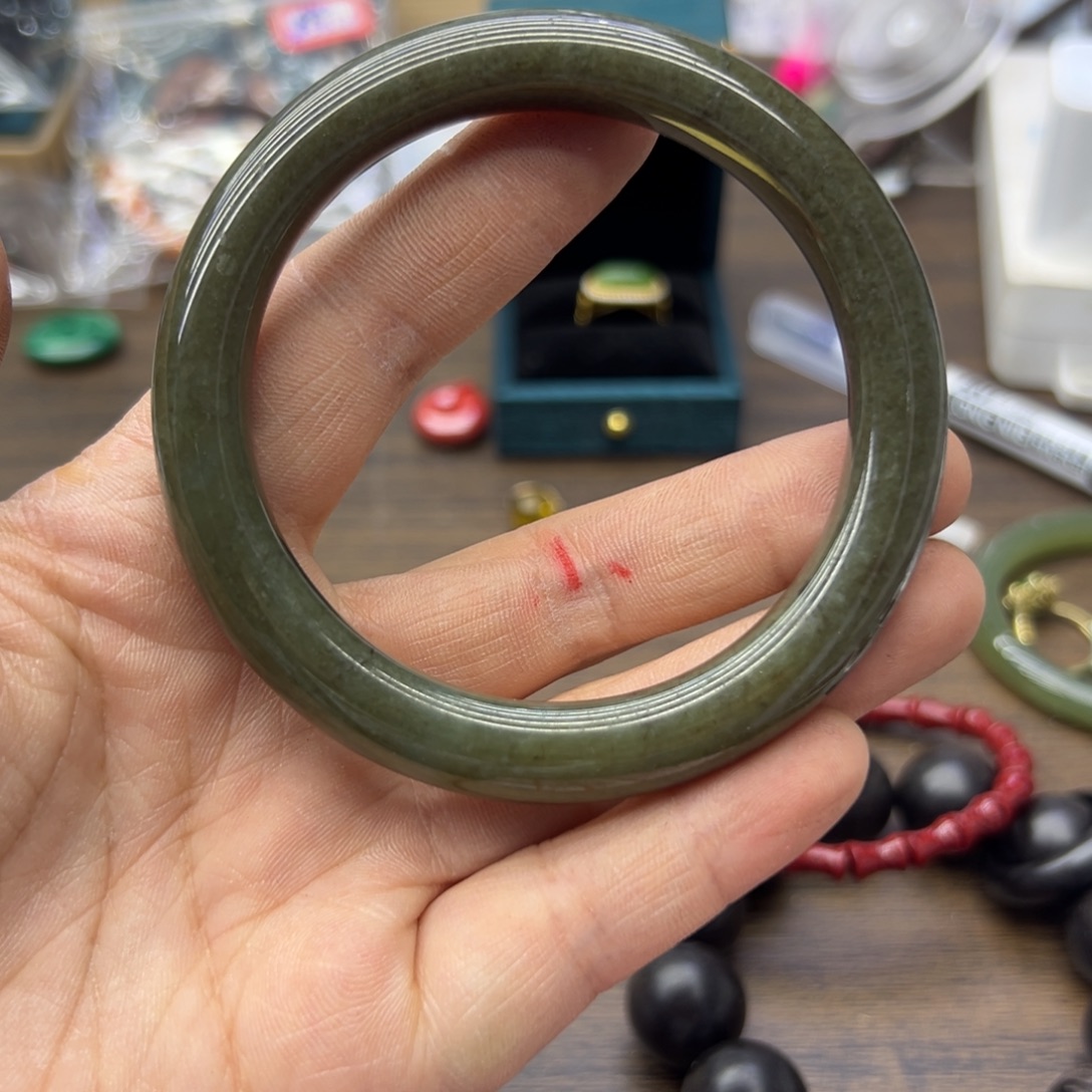 和田玉未镶嵌手镯62.6圈围405