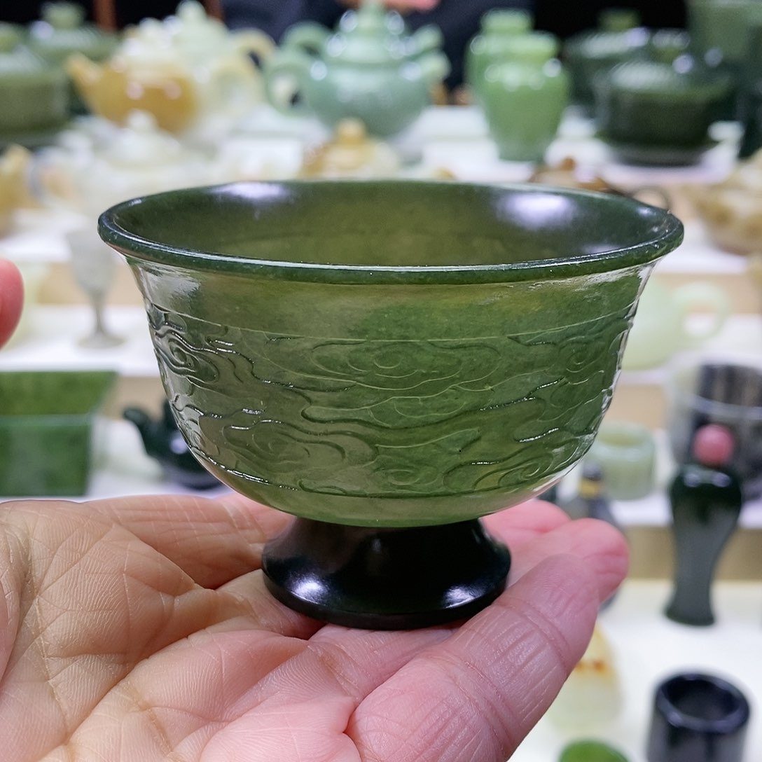 和田玉茶杯未镶嵌