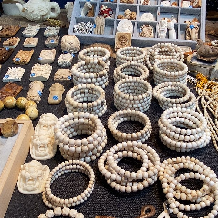 泥塑A**?工艺品的制作