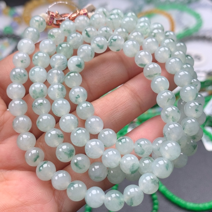 翡翠手镯未镶嵌卡