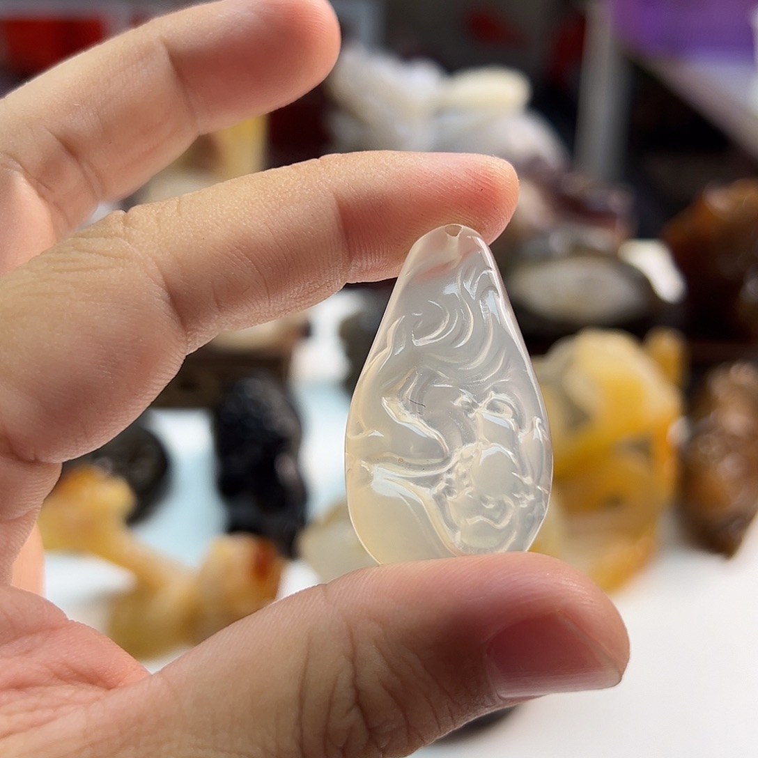 玛瑙/玉髓未镶嵌颈饰