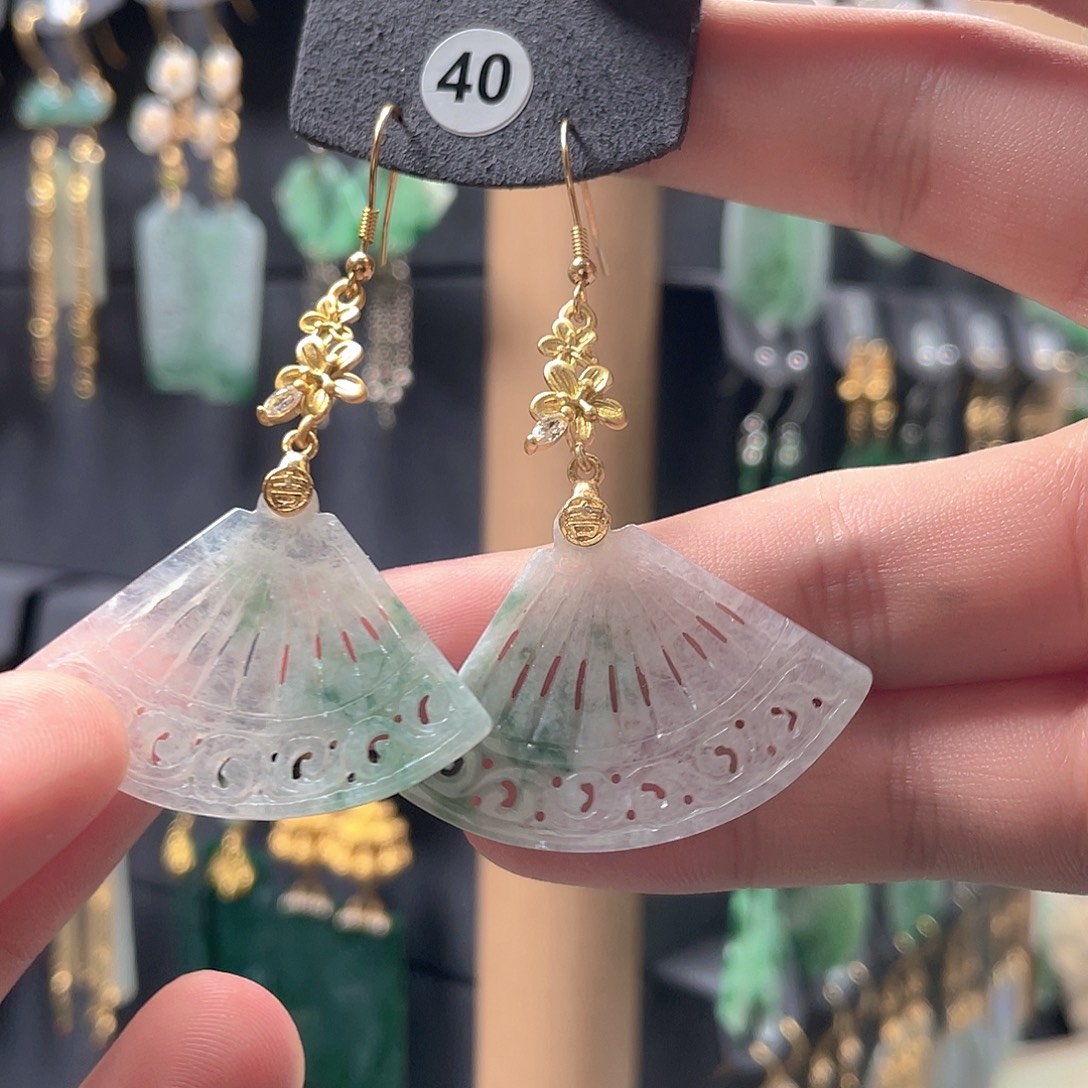 翡翠未镶嵌耳饰翡翠