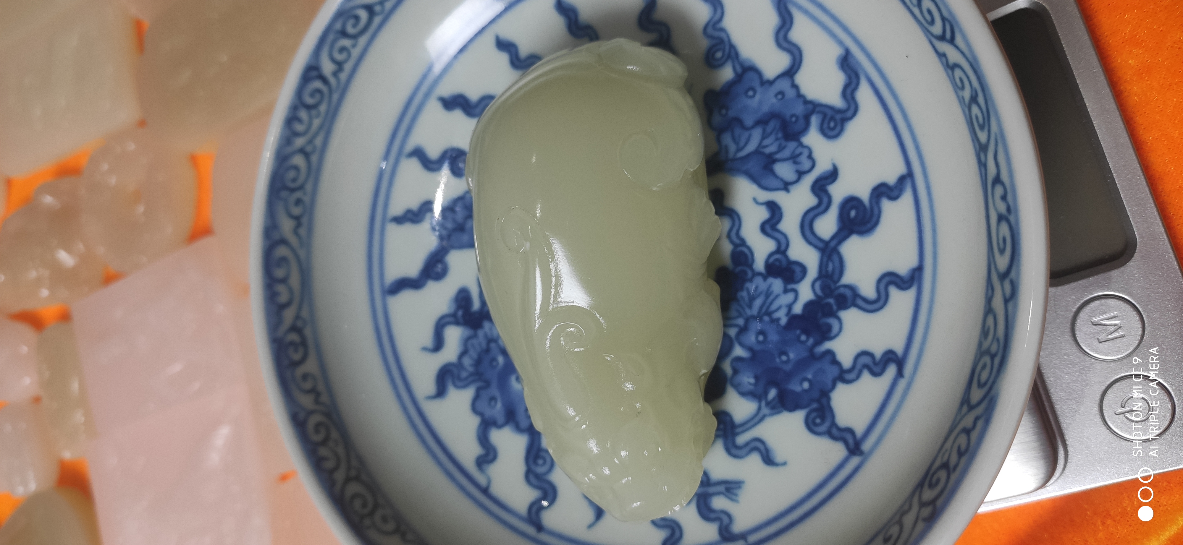 新号开播瓷盘一个