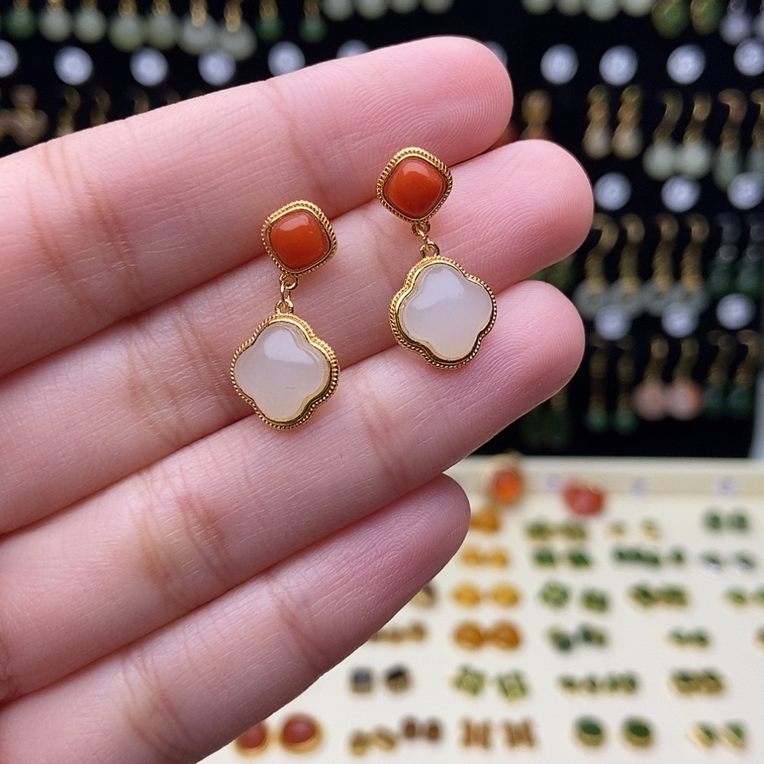 和田玉银S925镶嵌耳饰