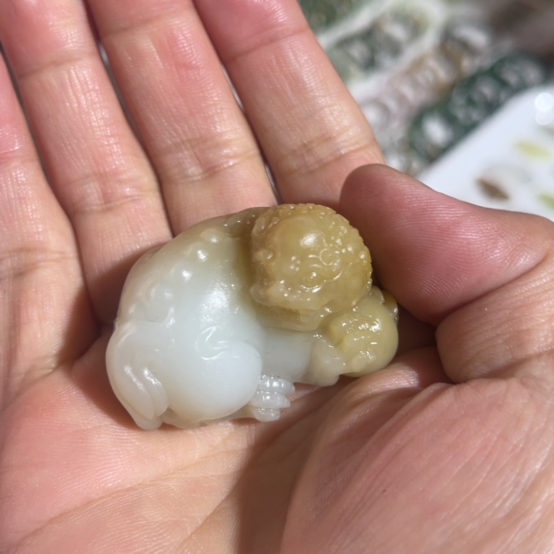 和田玉（糖玉）未镶嵌颈饰