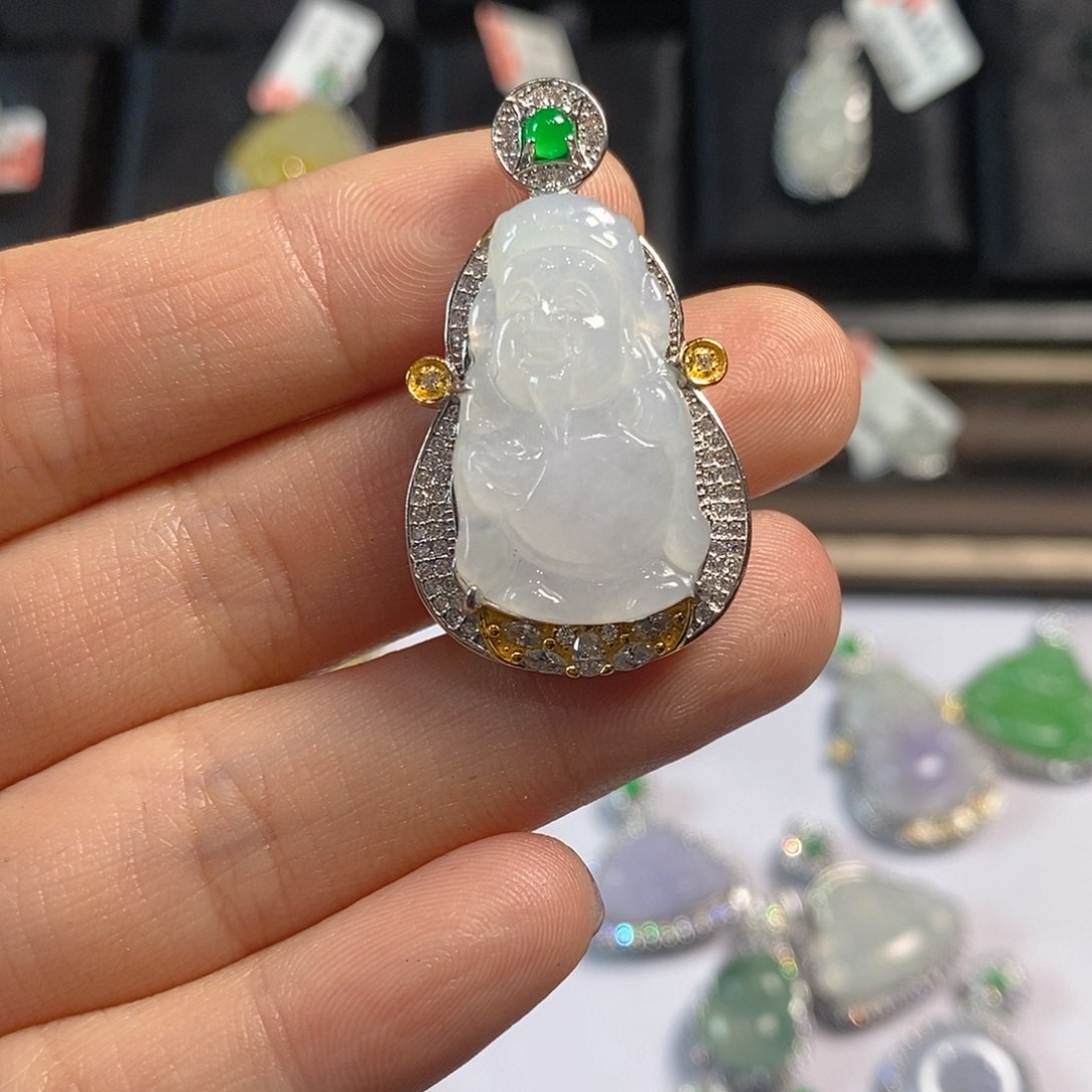 翡翠颈饰银S925镶嵌天然翡翠