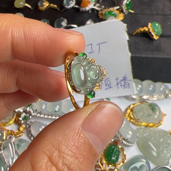 翡翠戒指18K金镶嵌翡翠吊坠项链