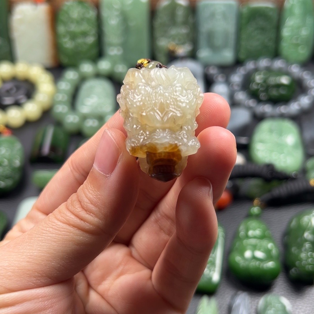 和田玉吊坠(不含链)未镶嵌