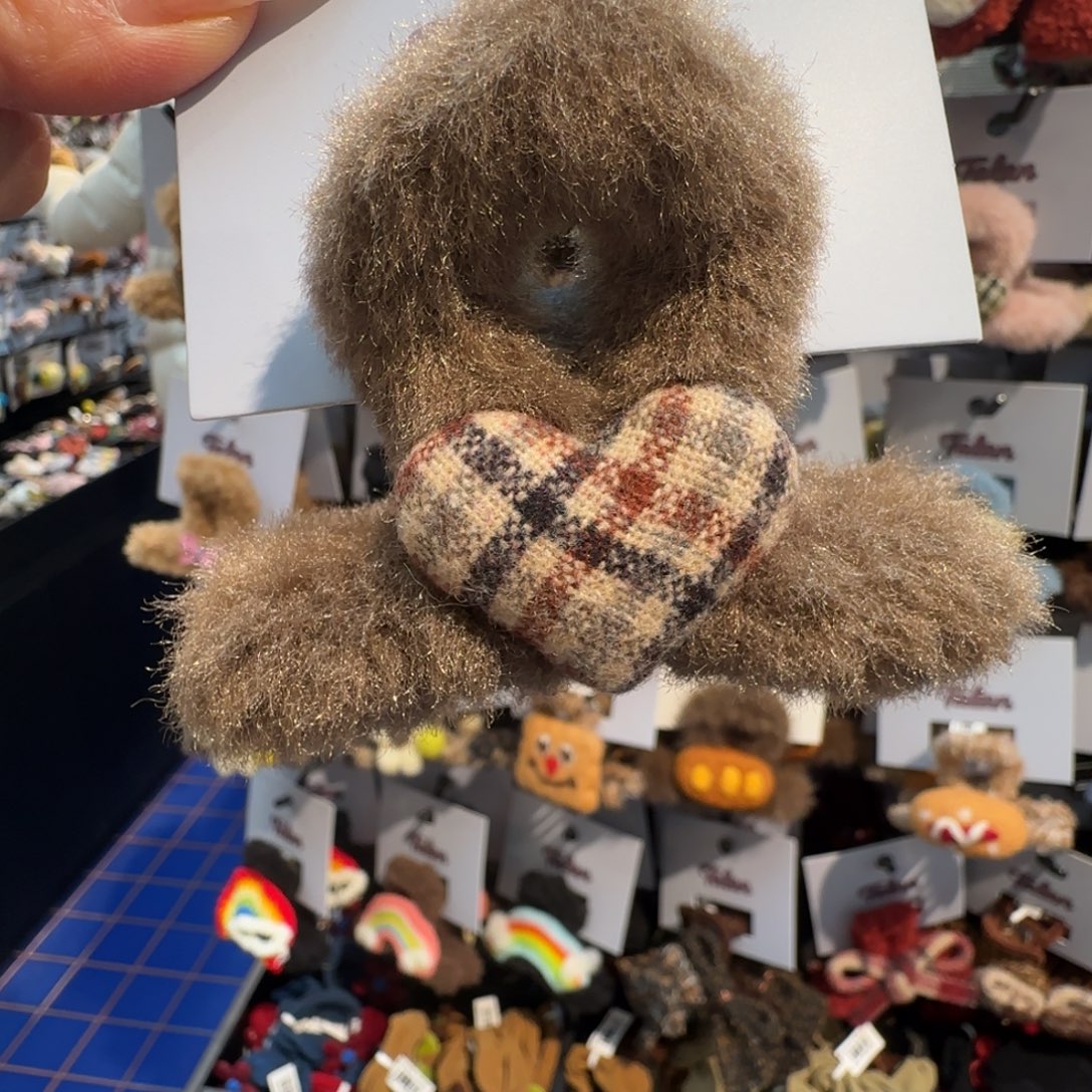 布艺铁合金格子爱心