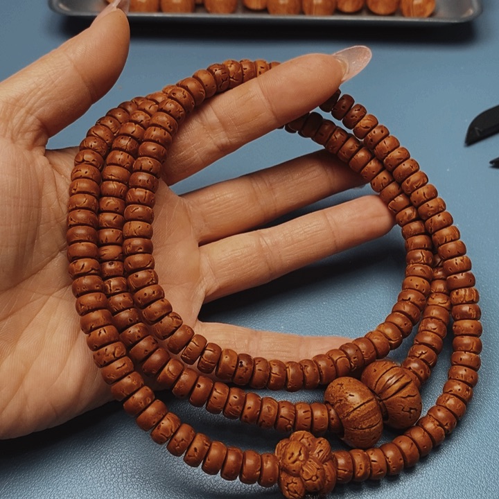 桃核脖挂核片8.4花皮色差188颗