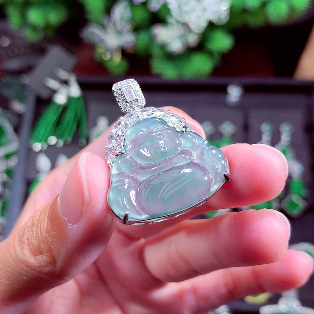 颈饰未镶嵌翡翠天然