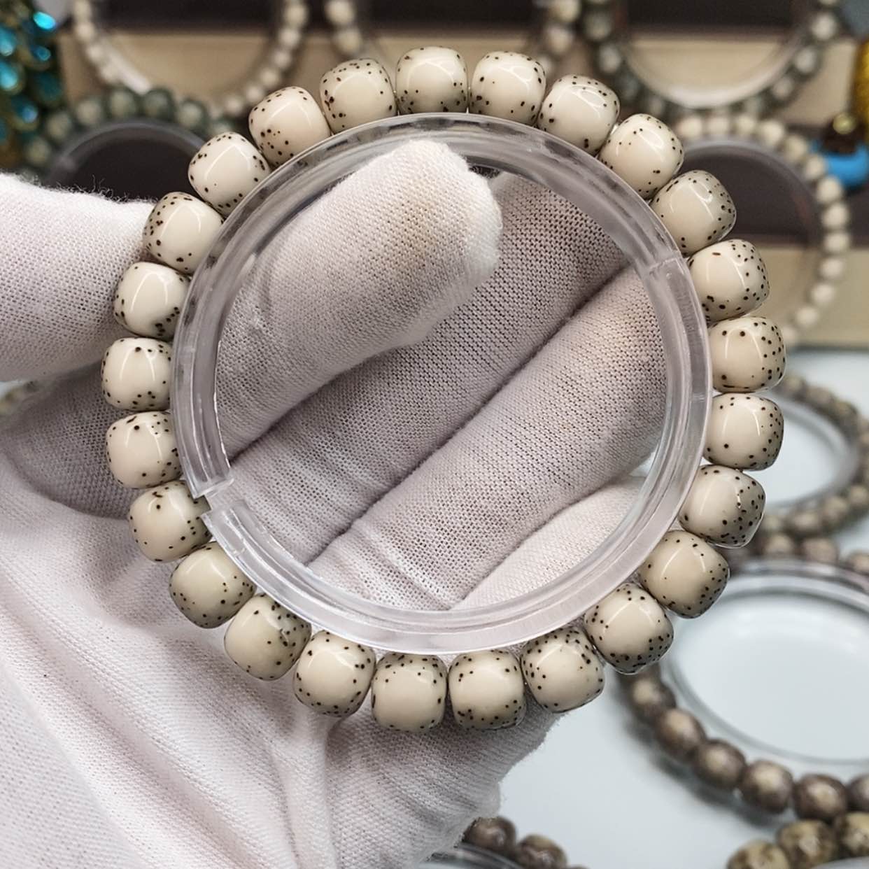 【闪购商品】星月菩提手串9×8原生态同枝糯冰河豚黑背