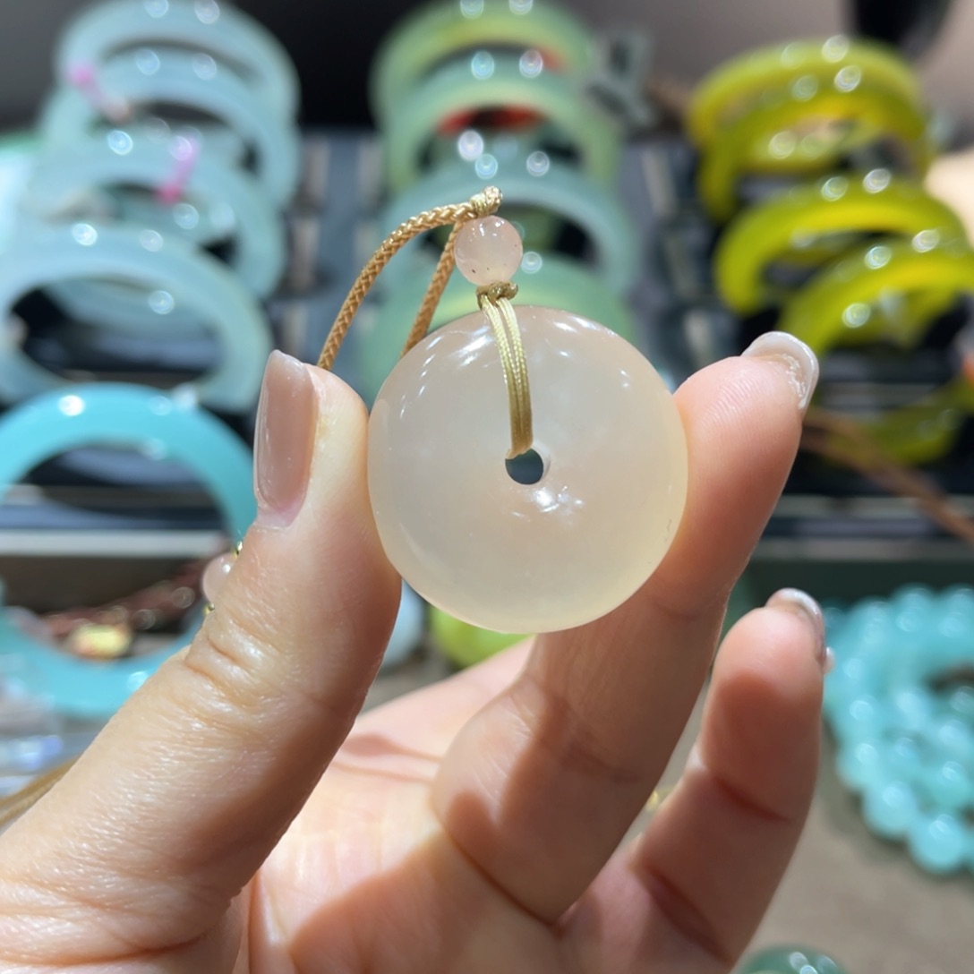 岫玉手镯未镶嵌手镯