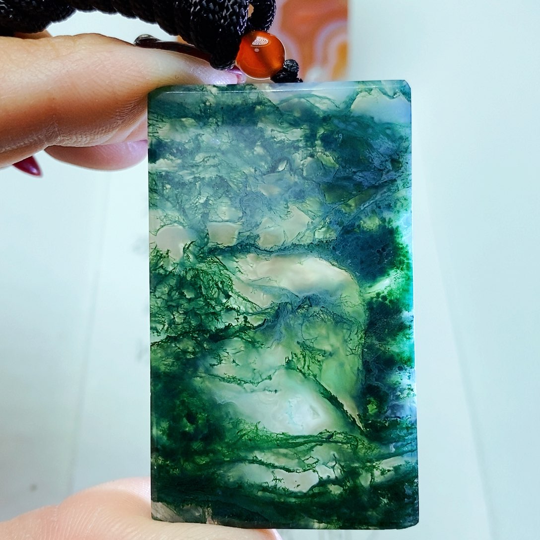 玛瑙/玉髓颈饰未镶嵌发*