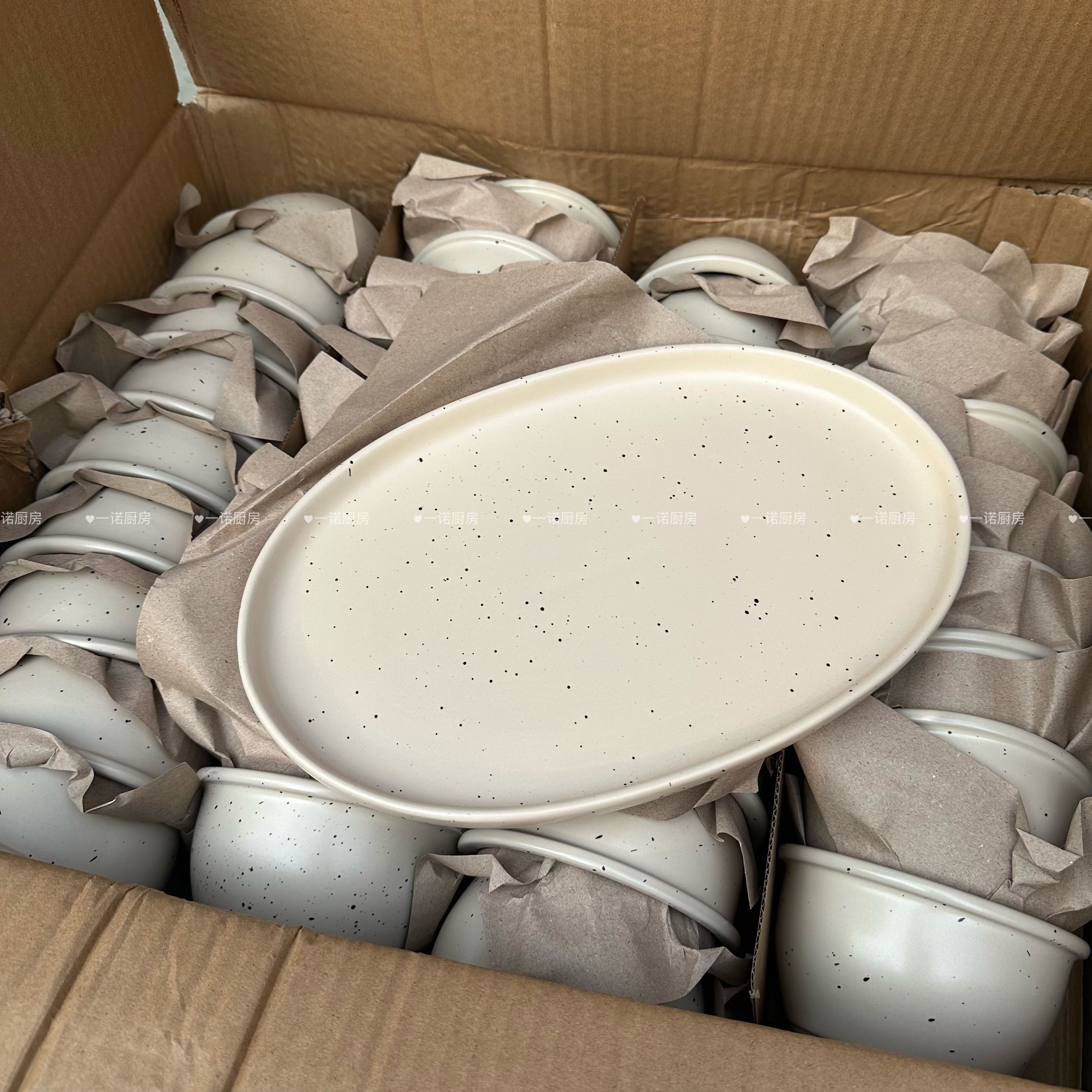 一诺厨房新款陶瓷盘ins泼墨杯托盘带勺甜品水果沙拉家用盘早餐盘