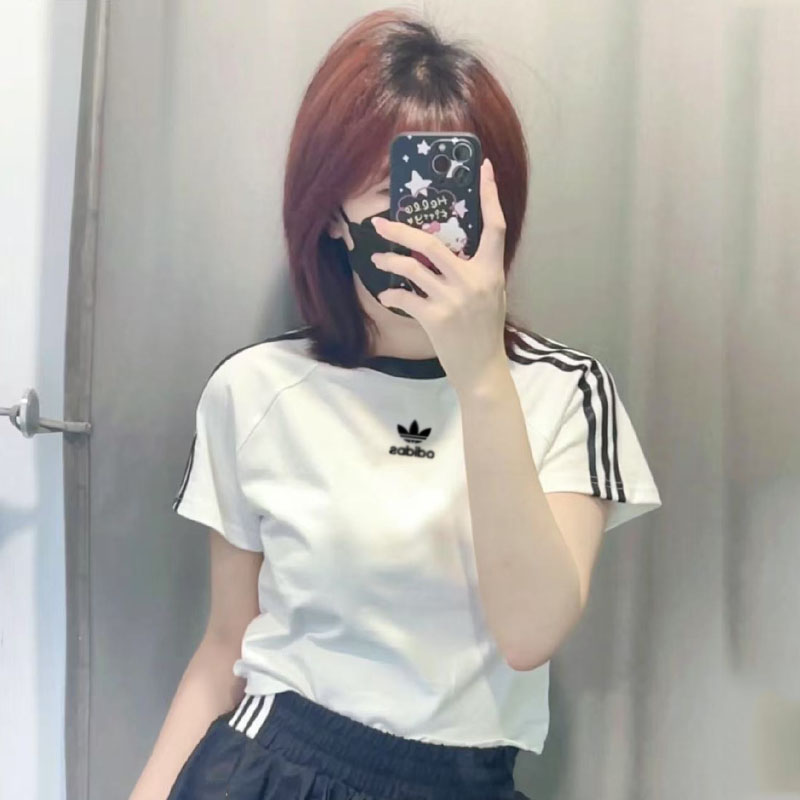 【内部福利】Jennie同款短T 女生刺绣运动风短袖