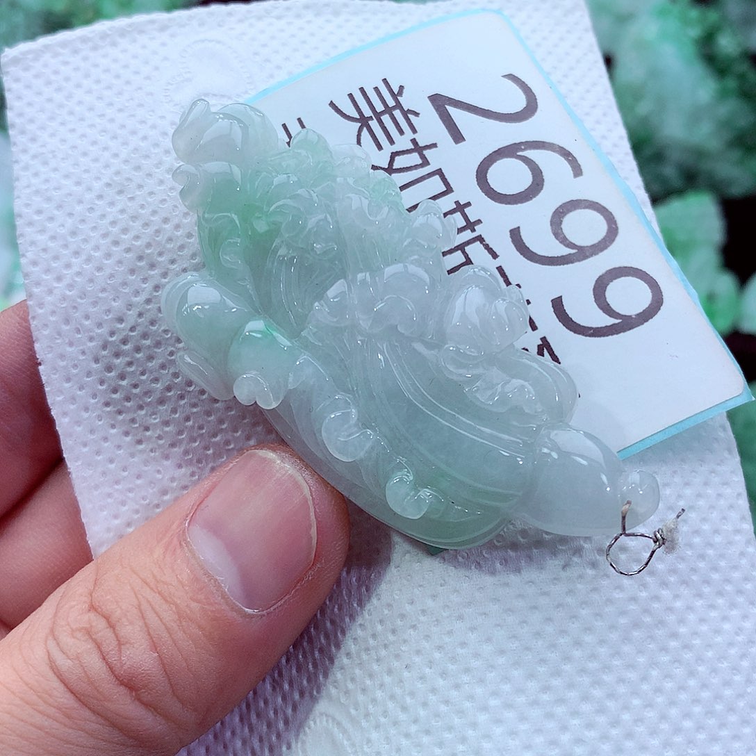 吊坠(不含链)未镶嵌翡翠