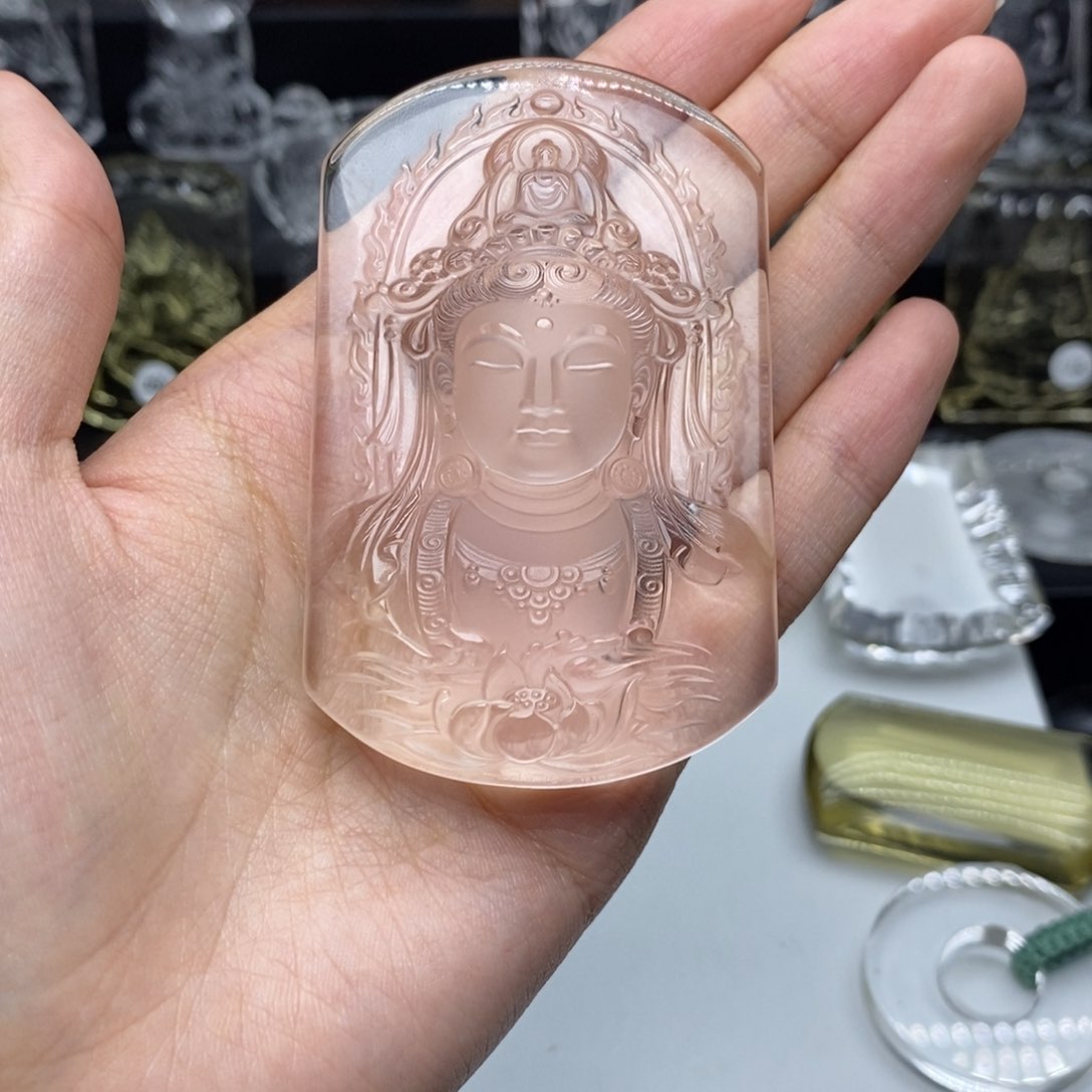 未镶嵌颈饰水晶杨*军