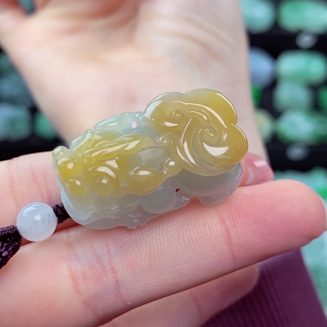 翡翠颈饰未镶嵌天然