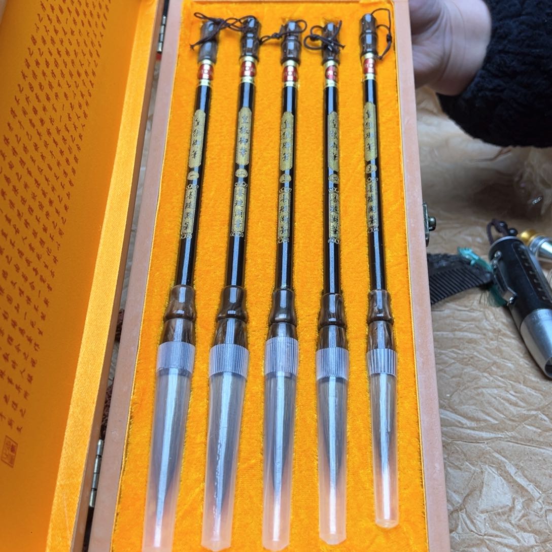 大叶紫檀（黑酸枝木类）