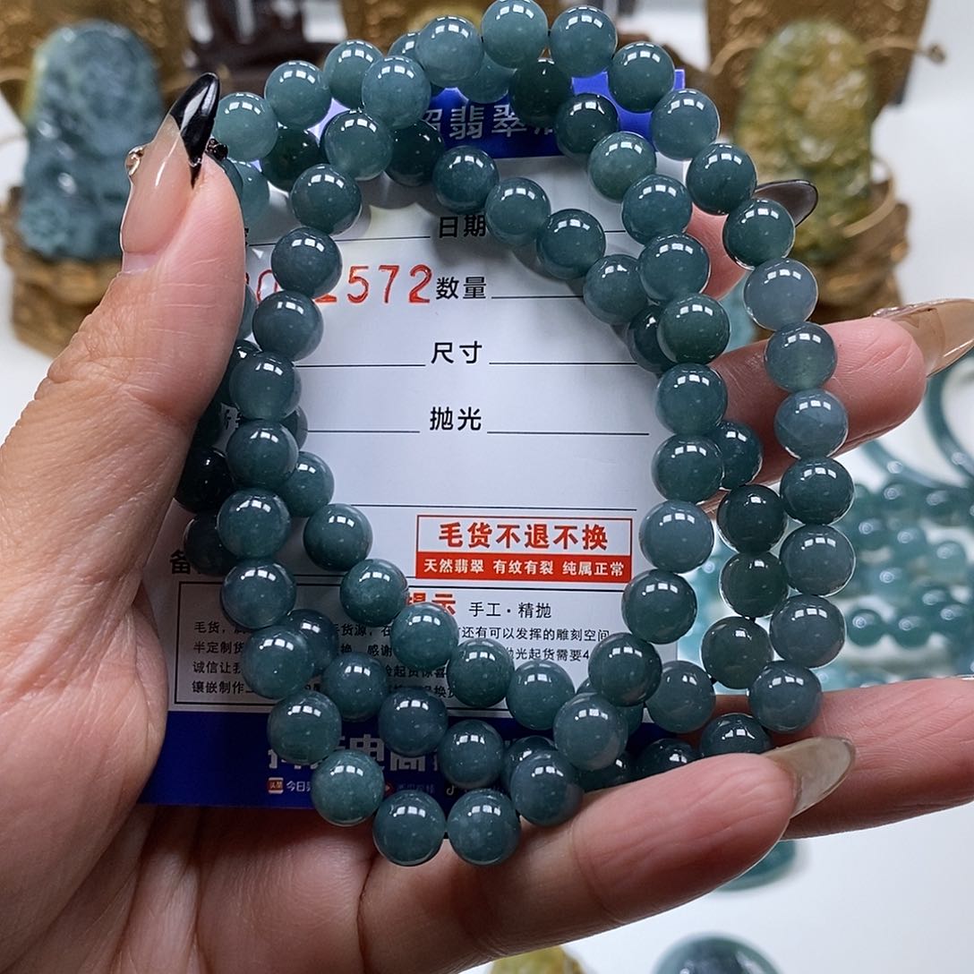 翡翠颈饰未镶嵌林****啦