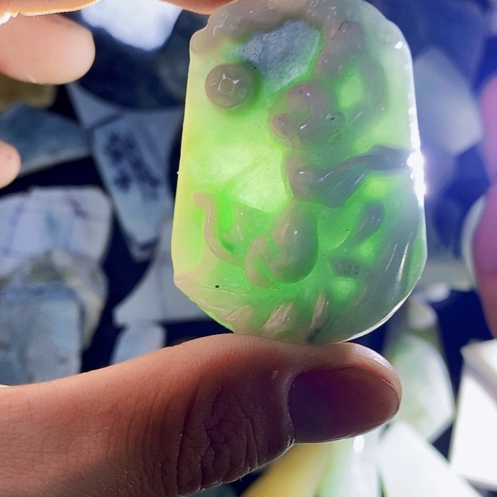 翡翠未镶嵌挂件缅甸纯天然a货翡翠