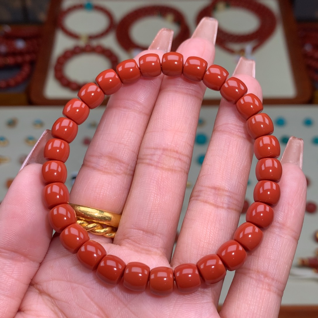 南红玛瑙颈饰未镶嵌