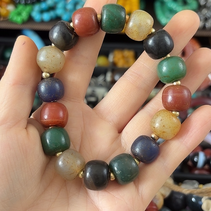 黑***~玛瑙/玉髓颈饰未镶嵌