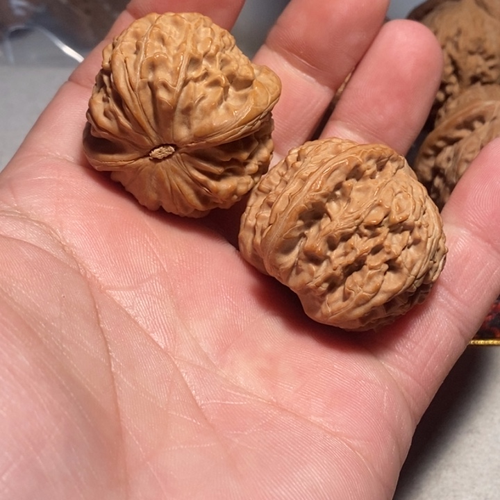 文玩核桃把件T核桃