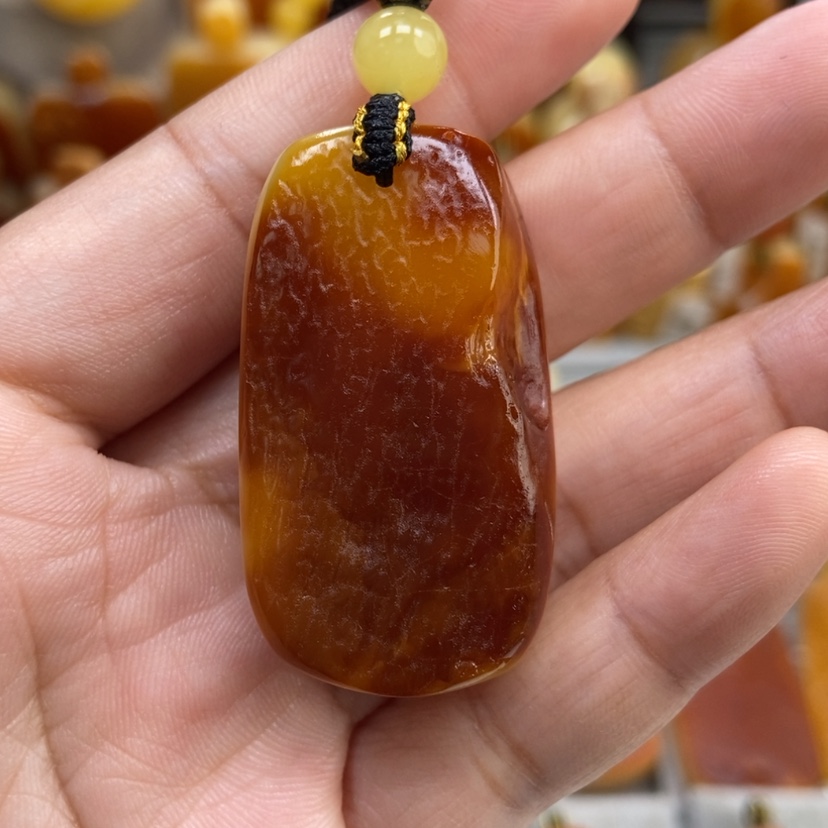 【闪购商品】琥珀颈饰未镶嵌