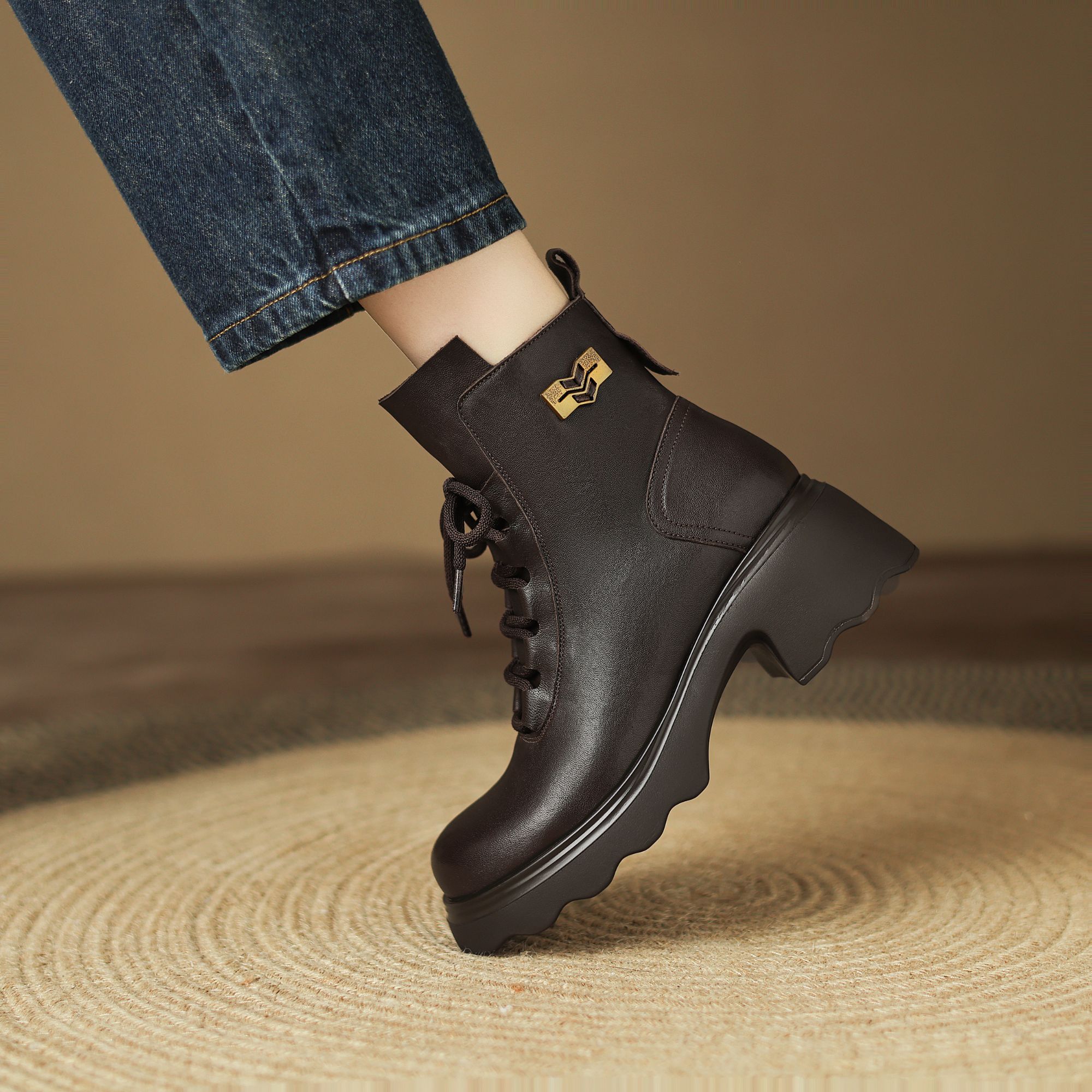 真皮牛皮系带黑色马丁靴中筒女短筒圆头时尚百搭高跟常规款粗跟