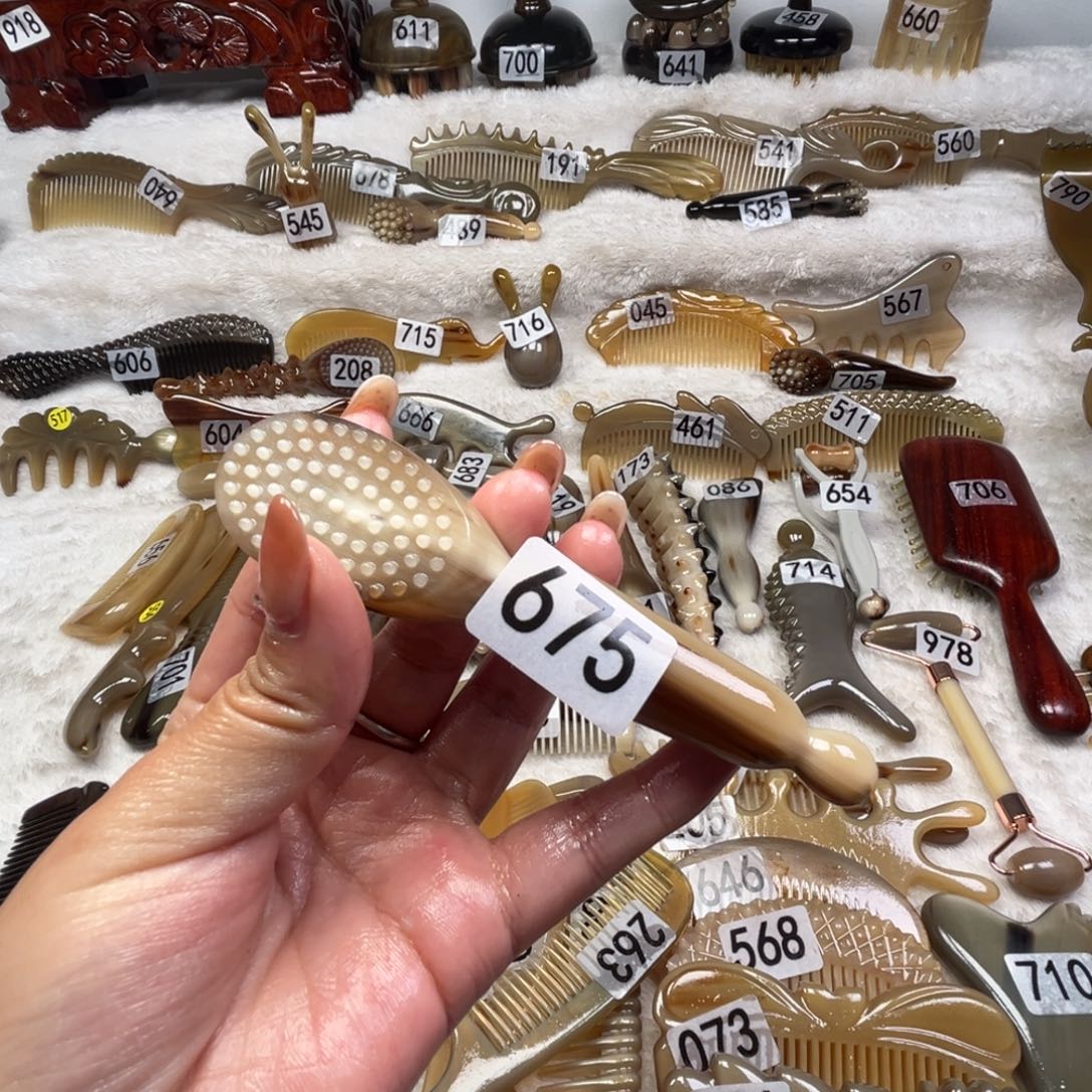 ****余牛角牛角牛角牛角梳